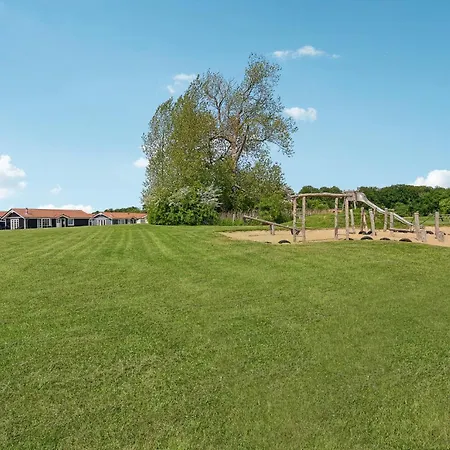 Awesome In With Swimming Pool